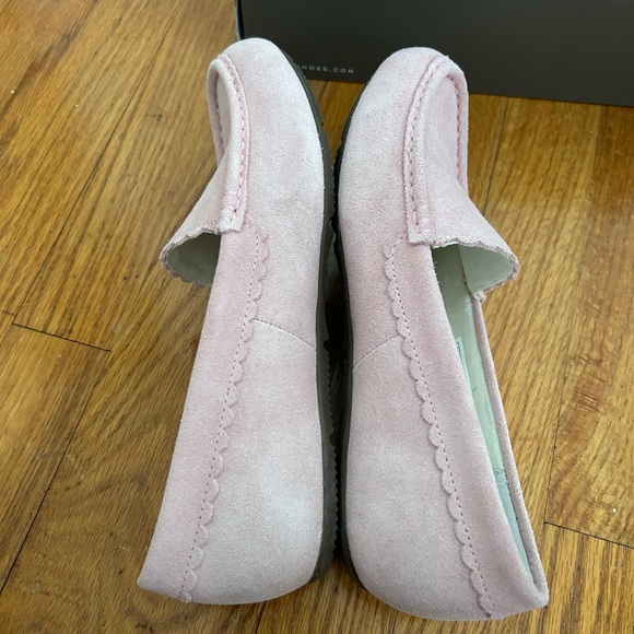 Vionic McKenzie Haven Suede Moccasins Slip-On Loafers New! Super comfy!! - Picture 4 of 10